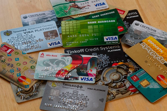 Какие факторы учитывать при выборе карты?