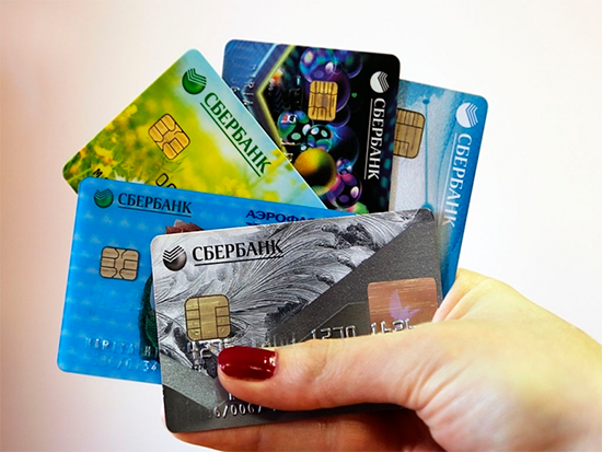 Как сравнить премиальные карты разных банков?